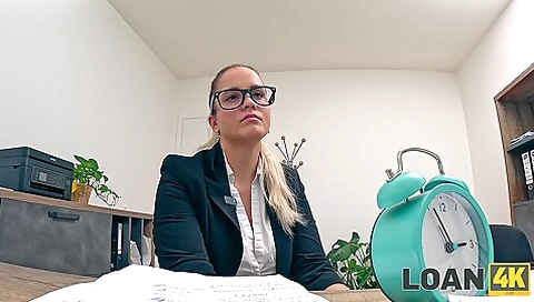 Deep Well Sex Shop - Jennifer Mendez